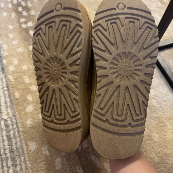 Ugg- Tan Suede Tazz Platform Slide on Slipper Shoes - Picture 11 of 13